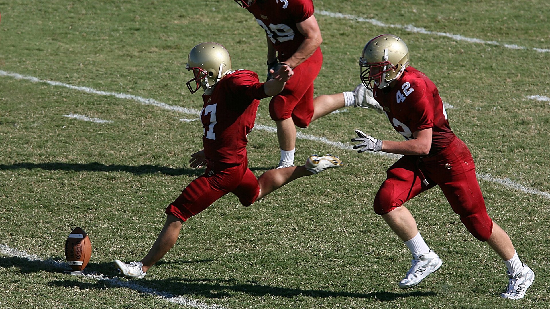 开云娱乐-羽毛球赛事竞争日趋激烈,羽毛球比赛challenge