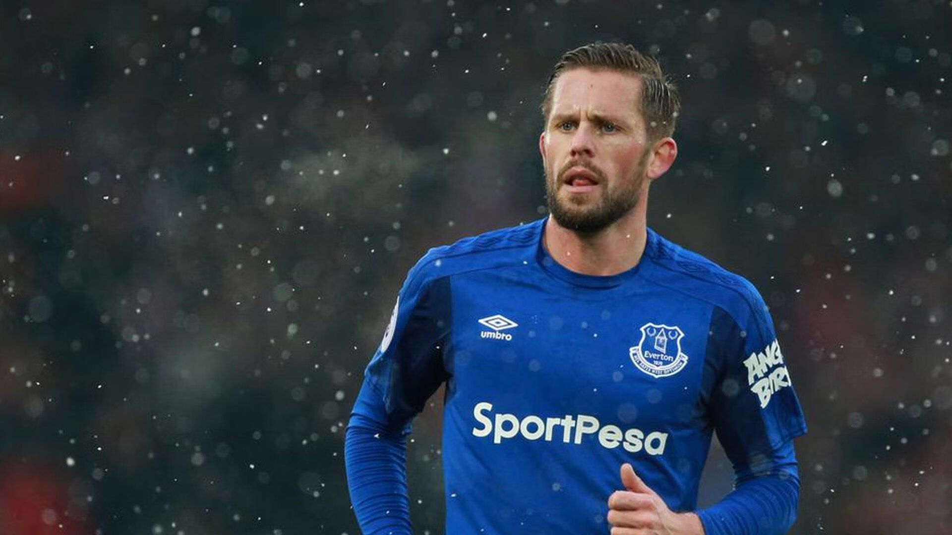 开云官网-勇士外线火力全开,库里再中关键三分,勇士对阵开拓者,库里43分